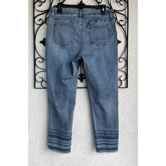 Chico’s Perfect Stretch Girlfriend Embroidered Fray Ankle Jeans- 1.5/ US 10-blue - Picture 4 of 7